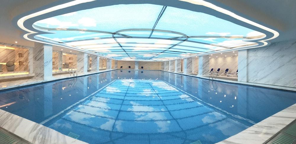 Royal Garden Hotel Shanghai-Free Shuttle To And From Disney & Pvg & Close Metro Line2 Easy To Sha New Expo Εξωτερικό φωτογραφία