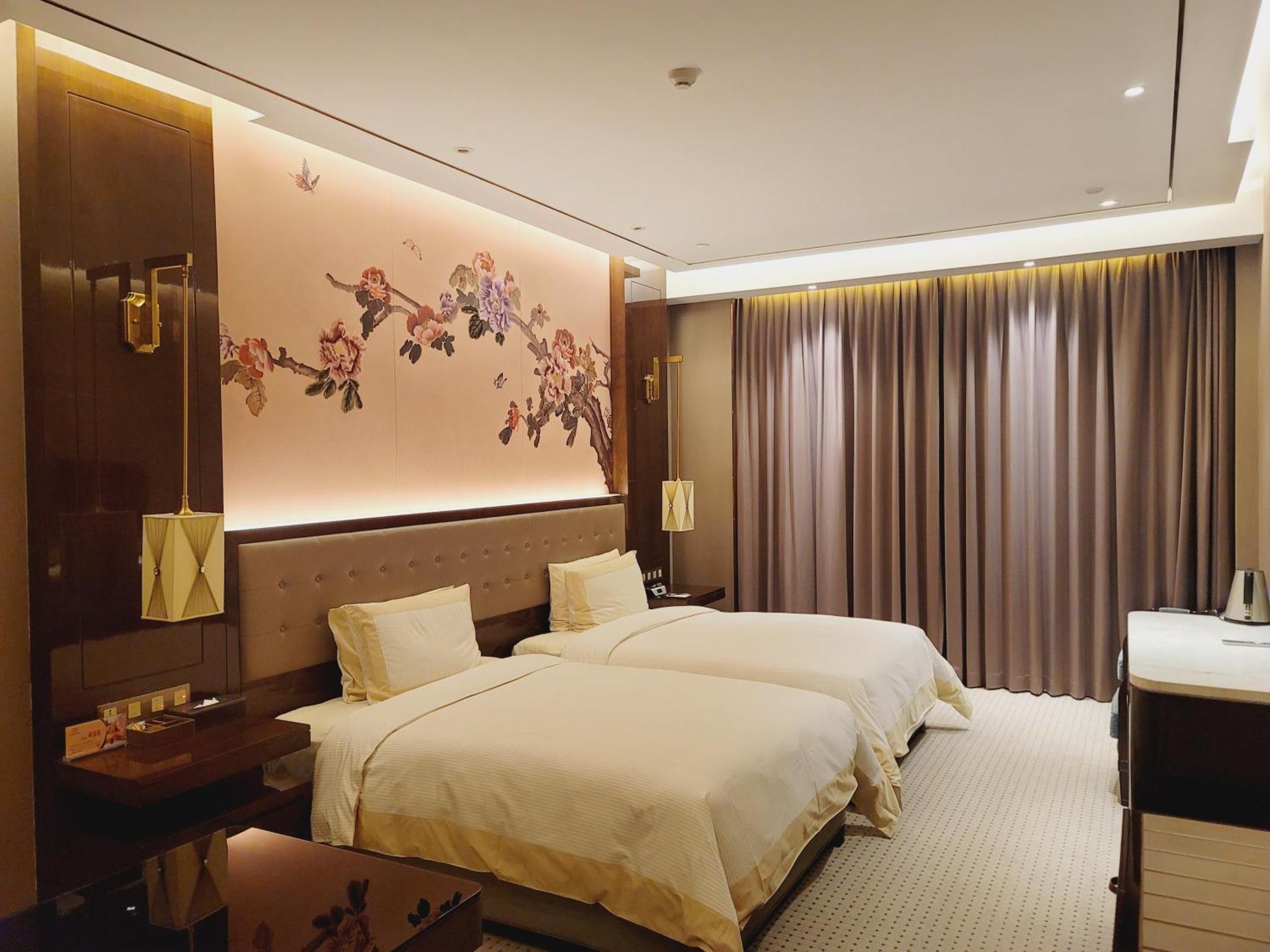 Royal Garden Hotel Shanghai-Free Shuttle To And From Disney & Pvg & Close Metro Line2 Easy To Sha New Expo Δωμάτιο φωτογραφία