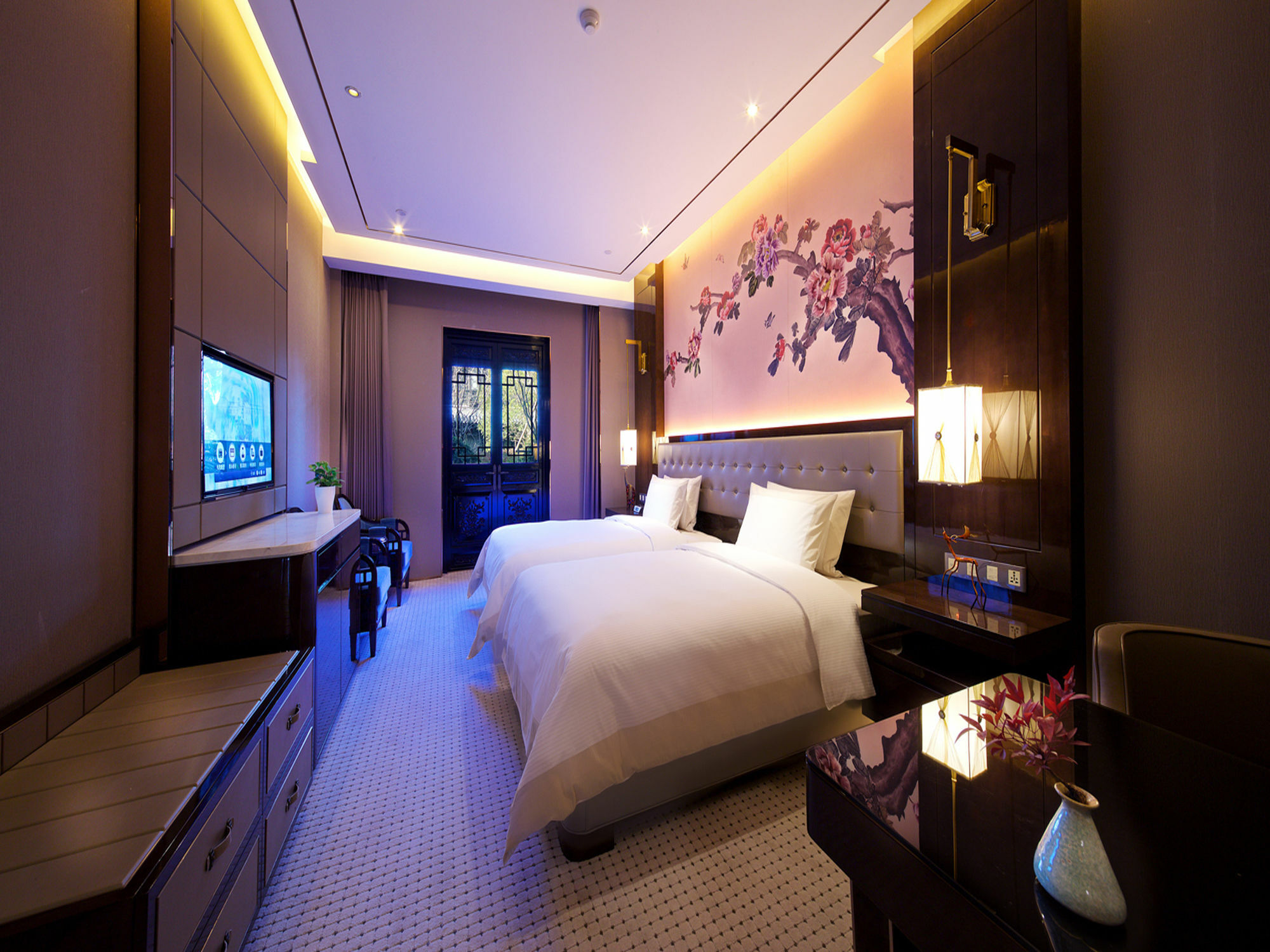 Royal Garden Hotel Shanghai-Free Shuttle To And From Disney & Pvg & Close Metro Line2 Easy To Sha New Expo Εξωτερικό φωτογραφία